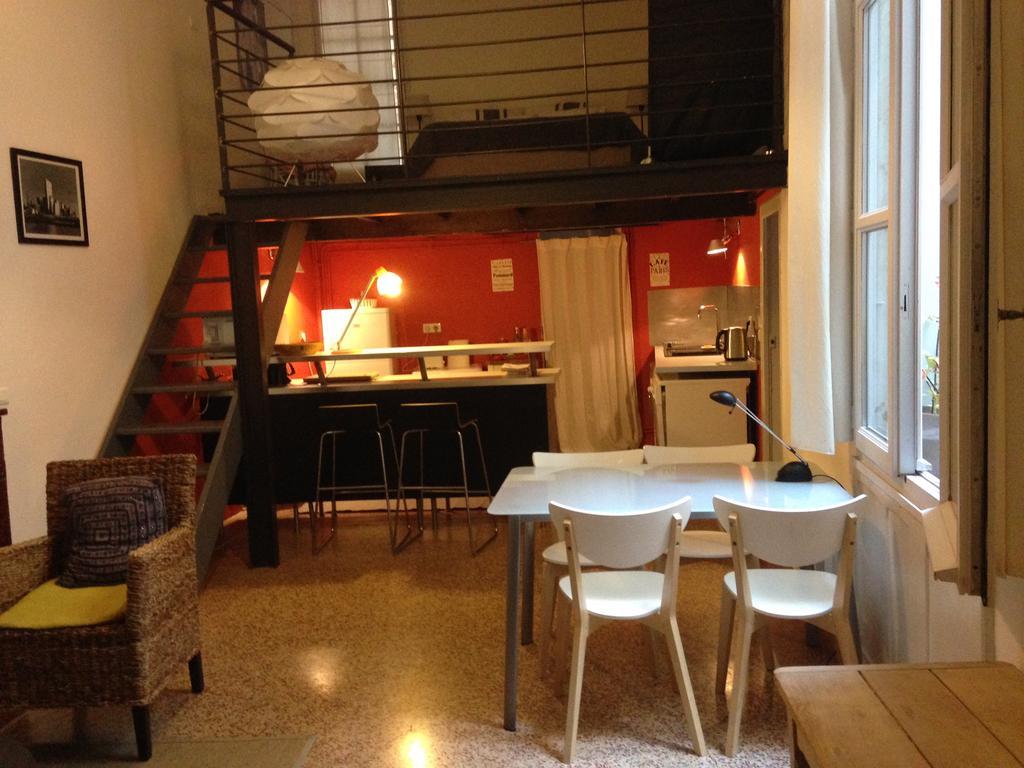La Suite Du Jeune Homme Montpellier Exterior photo