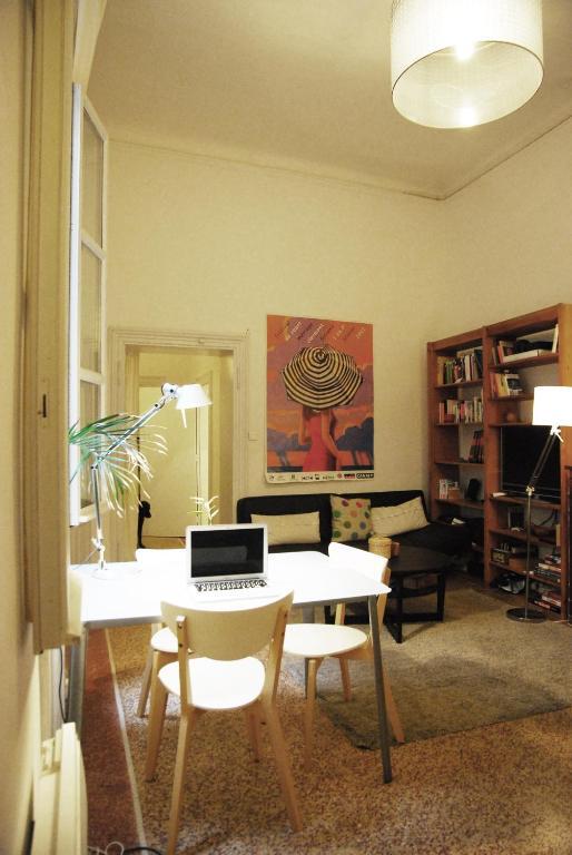 La Suite Du Jeune Homme Montpellier Exterior photo
