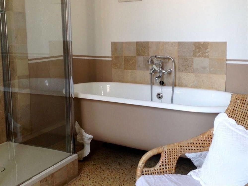 La Suite Du Jeune Homme Montpellier Exterior photo